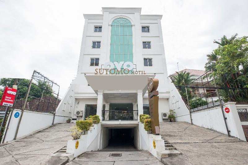 Hotel Sutomo Makassar Extérieur photo